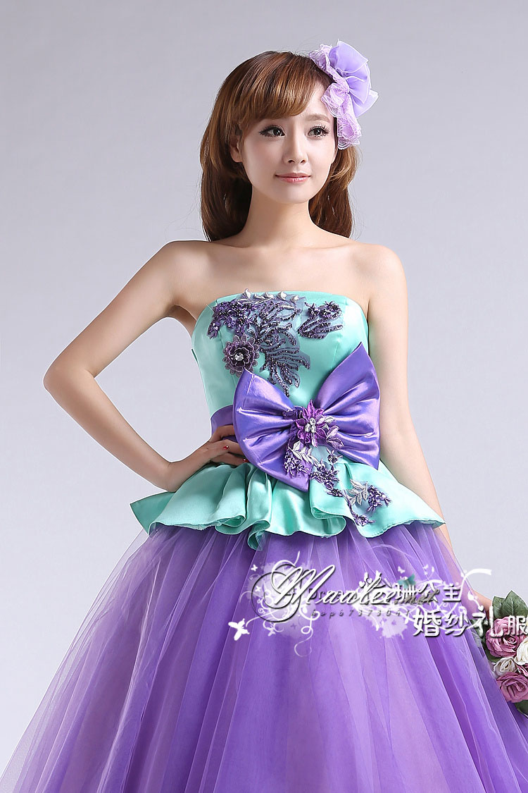 พร้อมเช่า ชุดแฟนซี ชุดราตรียาว เกาะอก Two tone สีม่วง เขียวมิ้นต์ แต่งลูกไม้