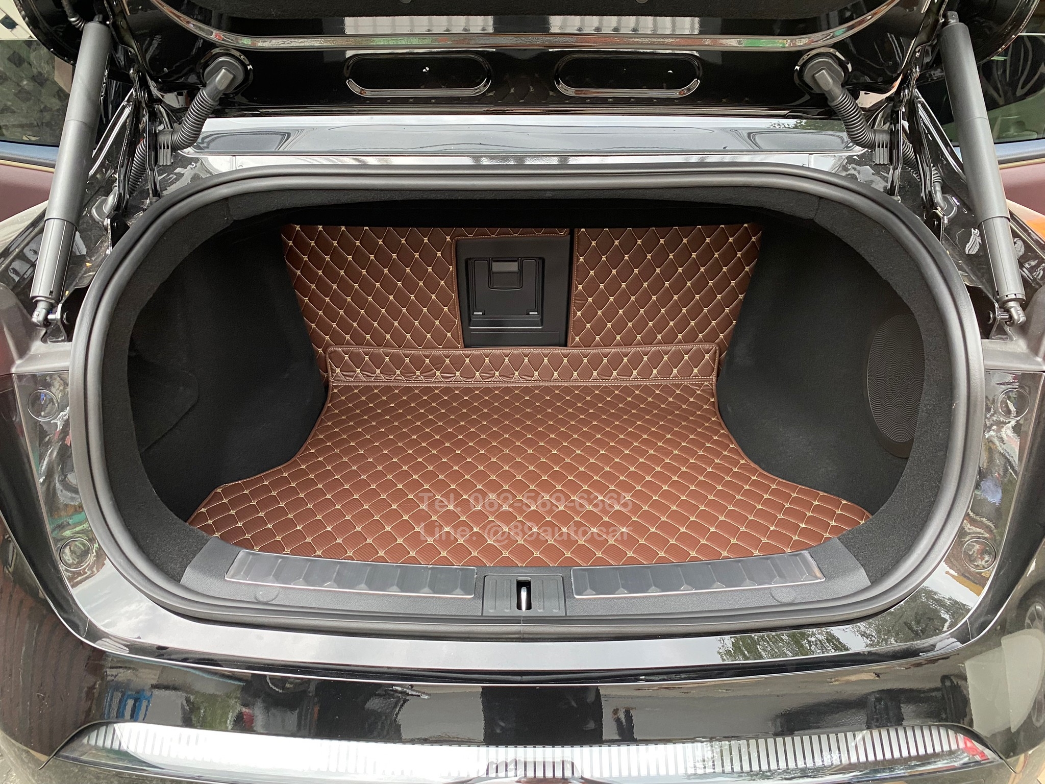 พรมรถยนต์ Avatr11 ปูพรม6D สีกาแฟด้ายทอง เต็มคัน