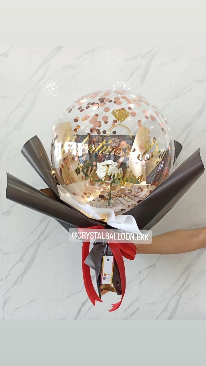 Flower Balloon Valentine's Day ดอกกุหลาบขาวประดิษฐ์ 1 ดอก พร้อม ติดรูป 1 รูป,สามารถใส่เงินได้ 30 ใบ พร้อมตกแต่ง สามารถเปลี่ยนข้อความ/เปลี่ยนสีได้