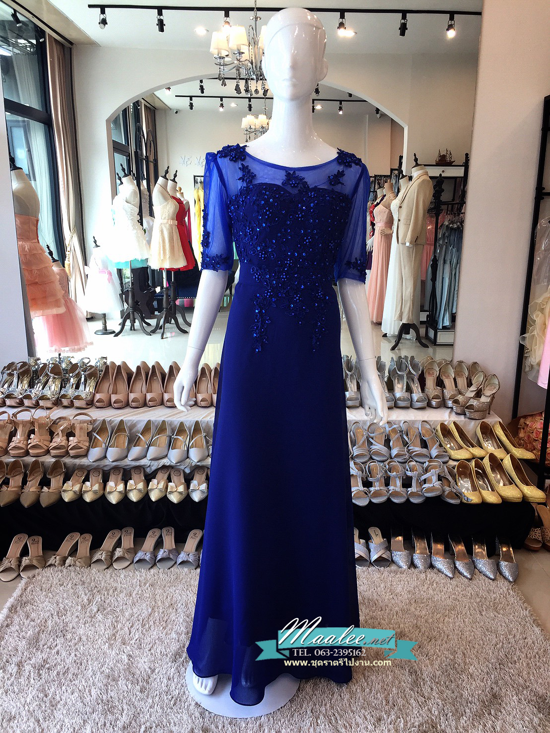 พร้อมส่ง ชุดราตรียาว สีน้ำเงิน แขนยาว แบบเรียบหรู แต่งลูกไม้เซาะดอก ปักลูกปัดมุก