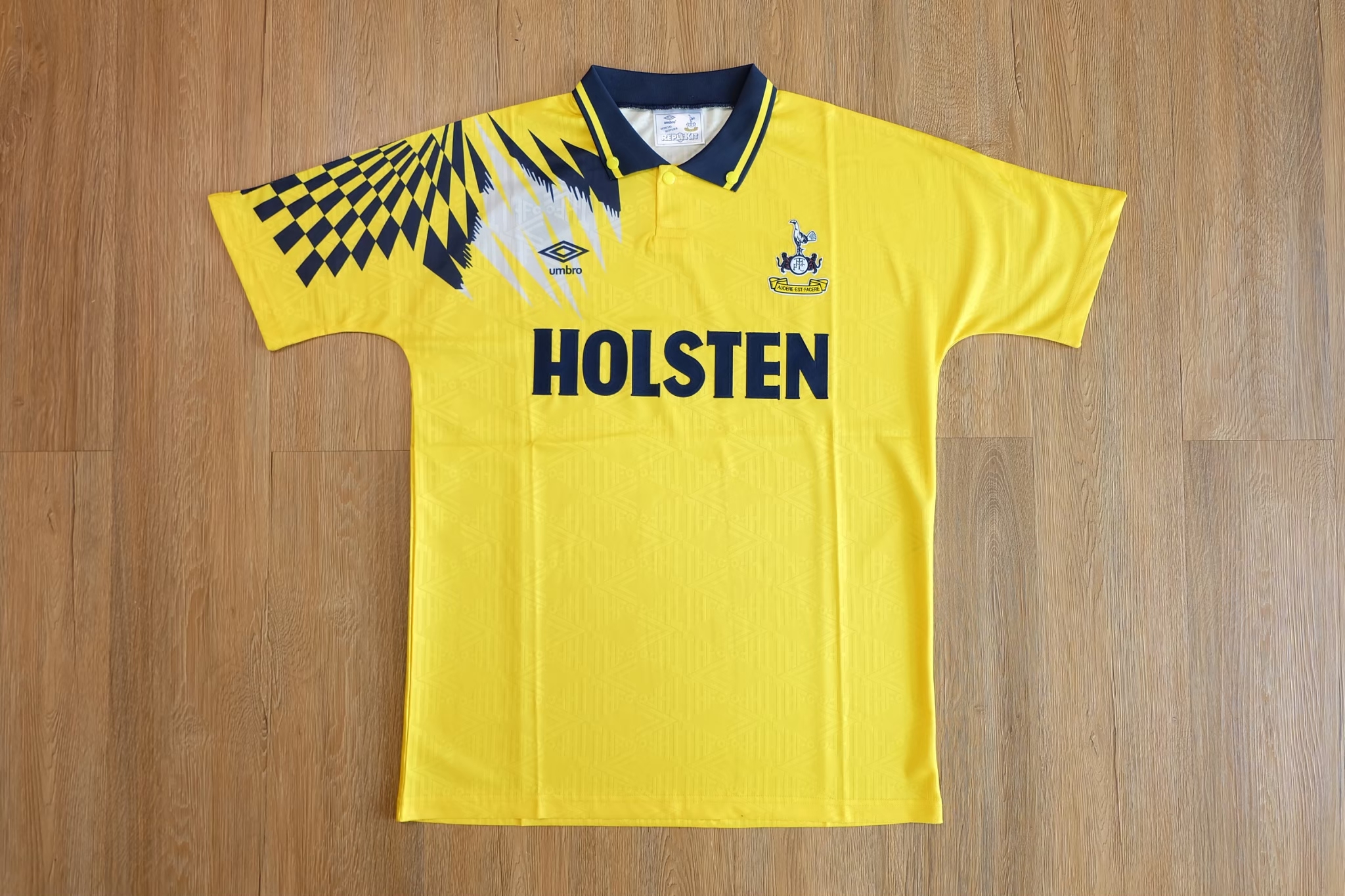 Tottenham Hotspur 1993/94 Away Umbro Retro เสื้อบอลย้อนยุคสเปอร์ เสื้อบอลย้อนยุคท็อตแนม ฮ็อทสเปอร์