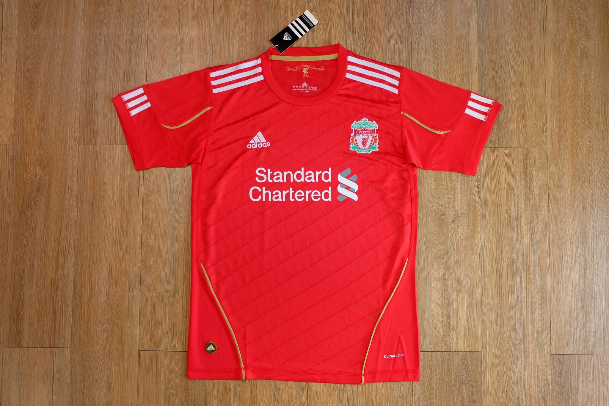 Liverpool 2010/11 Vintage Jersey เสื้อฟุตบอลลิเวอร์พูลย้อนยุค Standard Chartered