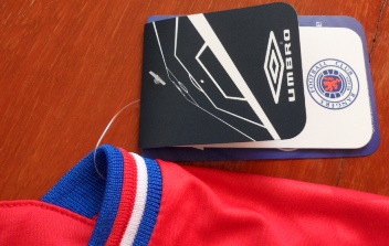 เสื้อฟุตบอล ทีมสโมสรเรนเจอร์ส ชุดเยือน 2009/10 ใหม่ L-Size / RANGERS Football Shirt Away Kit 2009/10 Jersey NEW L-Size