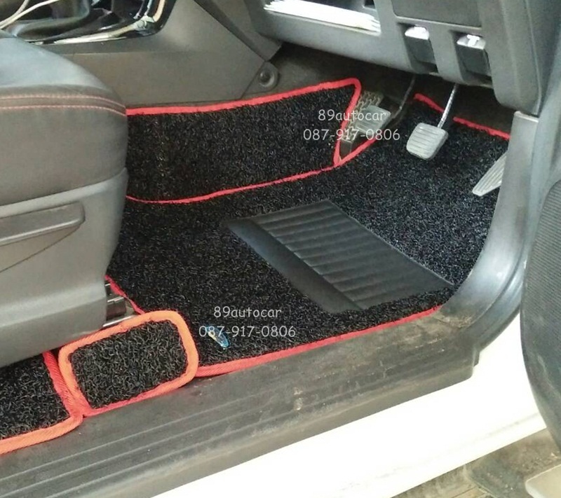 พรมไวนิลปูพื้นรถยนต์ Isuzu D-Max 2012-2017 4 ประตู สีดำขอบแดง
