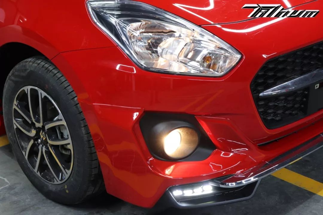 ชุดแต่ง TITHUM : SWIFT 2018