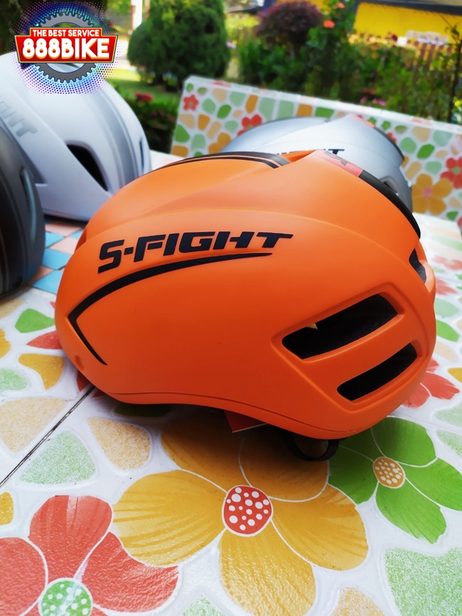 หมวก S-Fight AERO HELMET, GH-05 รอบศรีษะ 54-58 cm มีแว่นในตัว แว่นเป็นแบบแม่เหล็ก ถ้าไม่ใช้พลิกแว่นเก็บได้