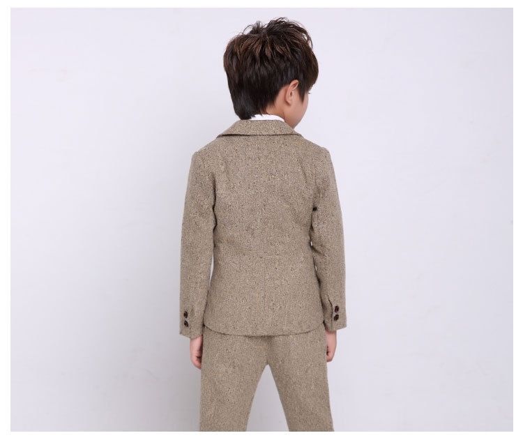 พร้อมเช่า ชุดสูทเด็กชาย สีเทาดำ สไตล์เกาหลี **พร้อมเช่าไซส์ 90 ,110 , 120**