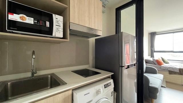 ให้เช่าคอนโดเดอะ มูฟ เกษตร 24.5 ตร.ม.เฟอร์ครบ มีเครื่องซักผ้า ตรงข้าม ม.เกษตร