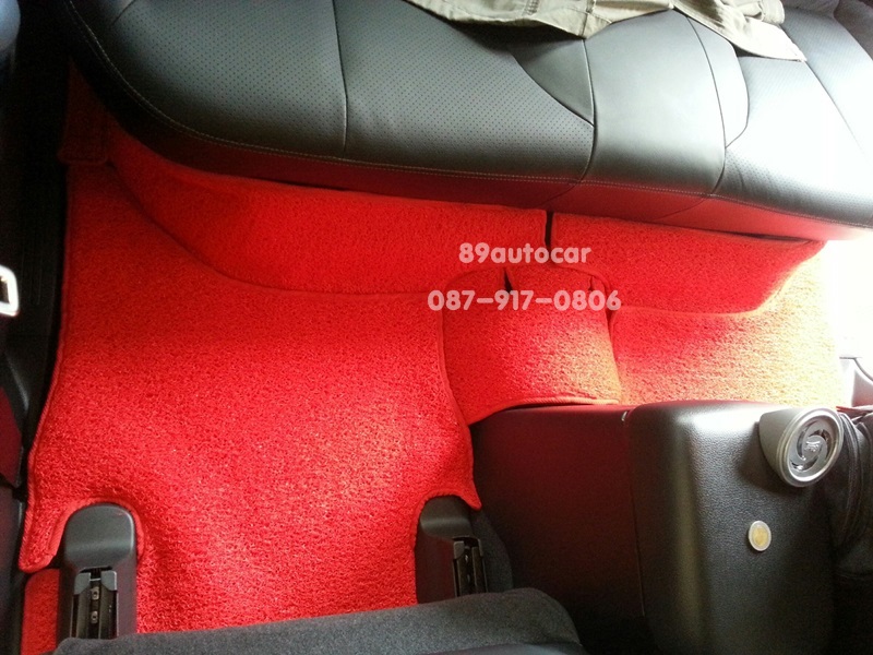 โรงงานพรมรถยนต์ Mitsubishi Triton 4 ประตู All New ไวนิลสีแดงขอบแดง