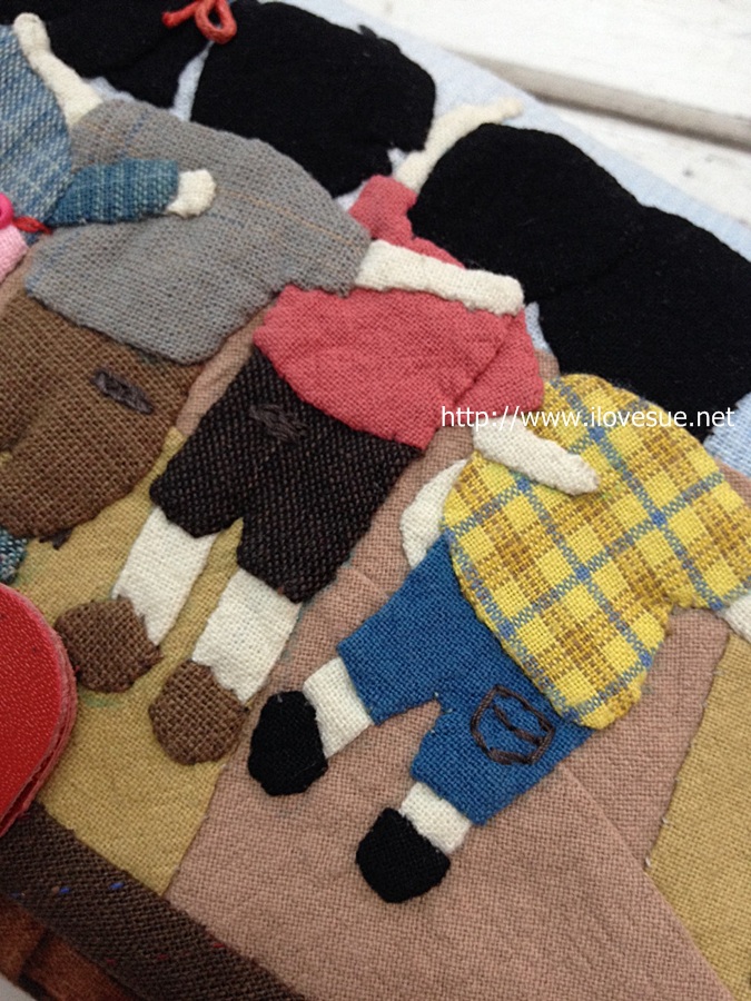 กระเป๋าสามพับแอพพลิเค่ - สั่งทำไม่มีพร้อมส่ง