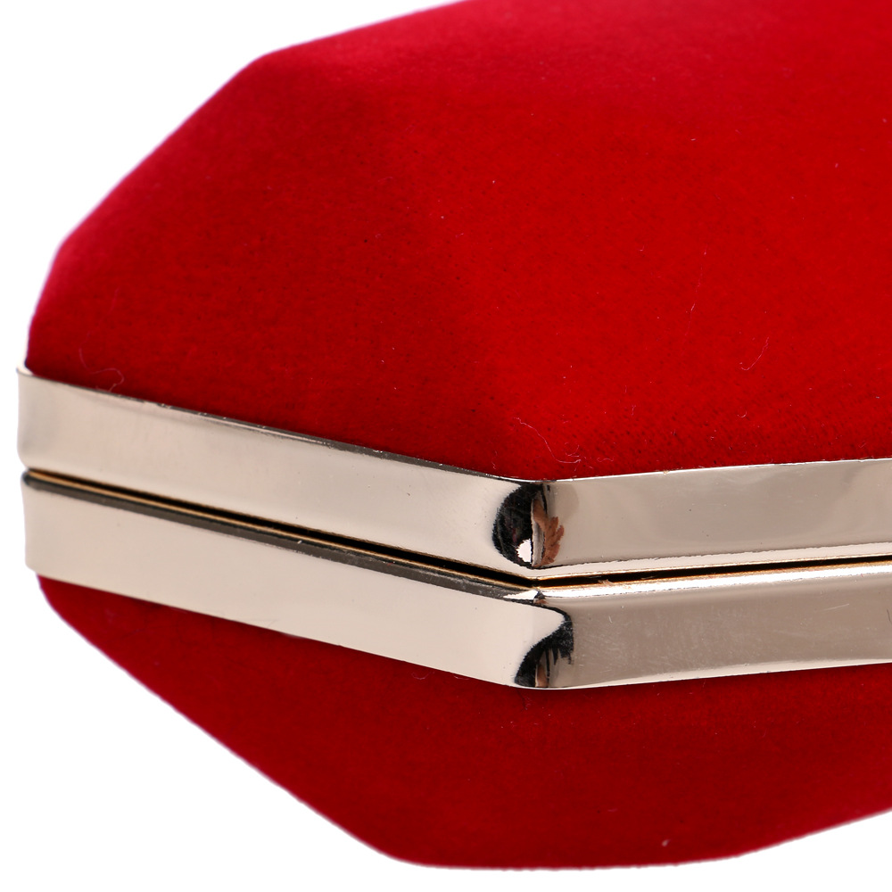 พร้อมส่ง Evening Clutch กระเป๋าออกงาน กำมะหยี่เนื้อนิ่ม สีแดง ทรงเหลี่ยม พร้อมสายโซ่