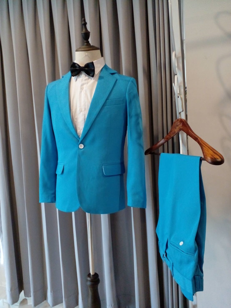 พร้อมเช่า ชุดสูทชาย สีฟ้าสด สไตล์เกาหลี กระดุมเดียว ไม่มีเสื้อกั๊ก