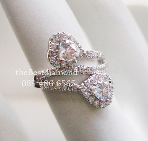 SR005RD+++แหวนเอี้ยวPerfect Style++แหวนเงินแท้ ดีไซน์สวยหรู แบบร้านจิวเวลลี่ทันสมัย ตามcounter ห้างเลย เหมือนของแท้สุดๆ เล่นไฟวิ๊งๆ รับประกันความสวย