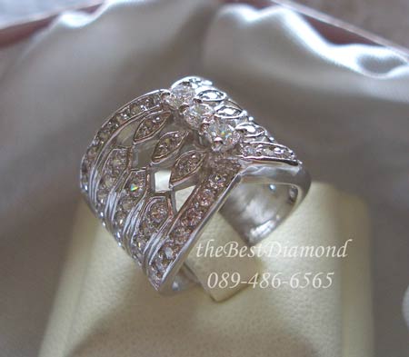 +++แหวนเริ่ดหรู อลังการ Intrend มากกกค่ะ ใส่แล้วเต็มนิ้ว งานสวยมาก เพชรเยอะอีกตังหาก รหัส BR601RD+++