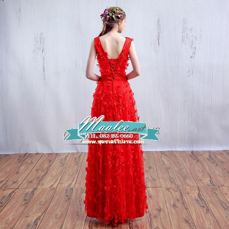 พร้อมเช่า ชุดราตรียาว แบบ C สีแดง แขนสั้น คอปาด ลูกไม้สามมิติทั้งตัว