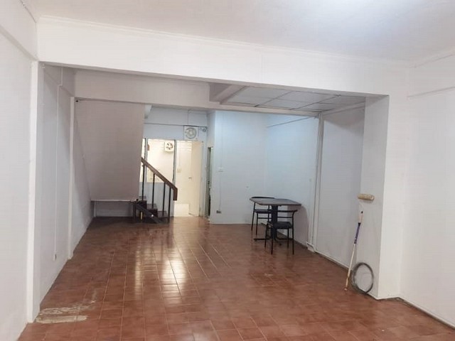 ให้เช่าทาวน์เฮาส์ 2 ชั้น 19 ตรว.หมู่บ้านสหโชค ถนนรามอินทรา 34 ใกล้ตลาดนัดเลียบด่วนรามอินทรา