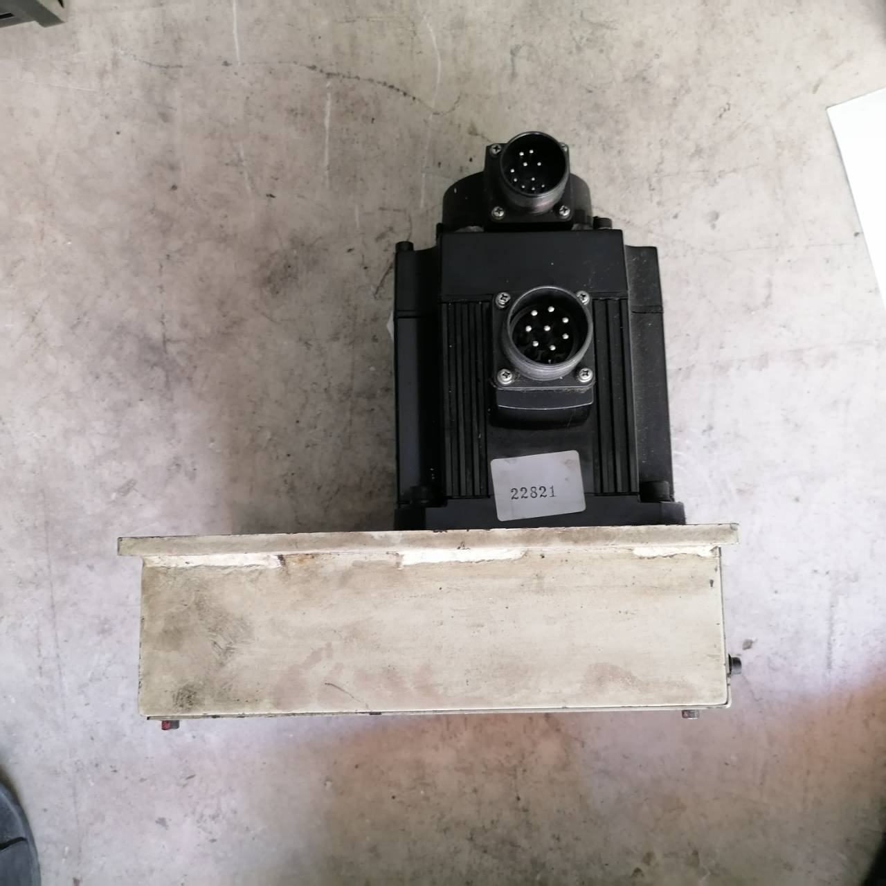 SERVO MOTOR “ MITSUBISHI ” รุ่น HC-SFS102B