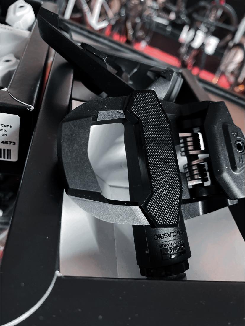 บันไดเสือหมอบบันได บันได LOOK KEO CLASSIC 3 Road Pedal สีดำ สีแดง สีขาว