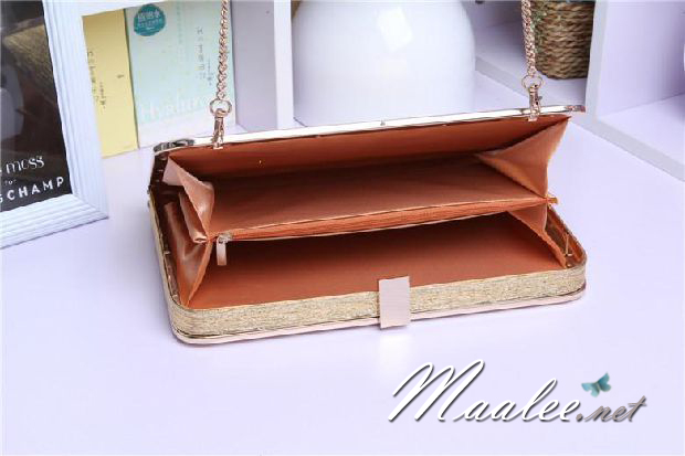 พร้อมส่ง Evening Clutch กระเป๋าออกงาน สีดำ ทรงสีเหลี่ยม พร้อมสายสะพาย ขนาด S