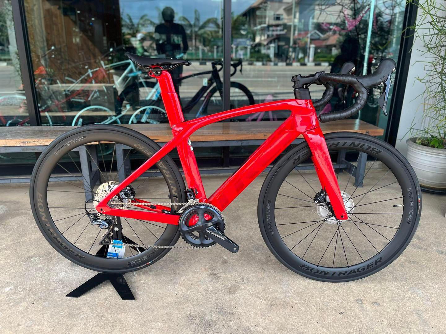 TREK Madone SL6 Disc ชุดขับ Shimano Ultegra R8000, 2022