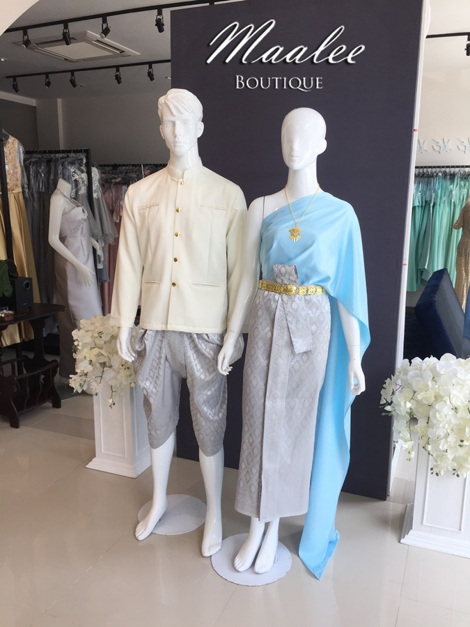 เช่า ชุดไทย ชุดเพื่อนเจ้าสาว ชุดไทยผ้าถุงสีเทาเงิน สไบเรียบสีฟ้า