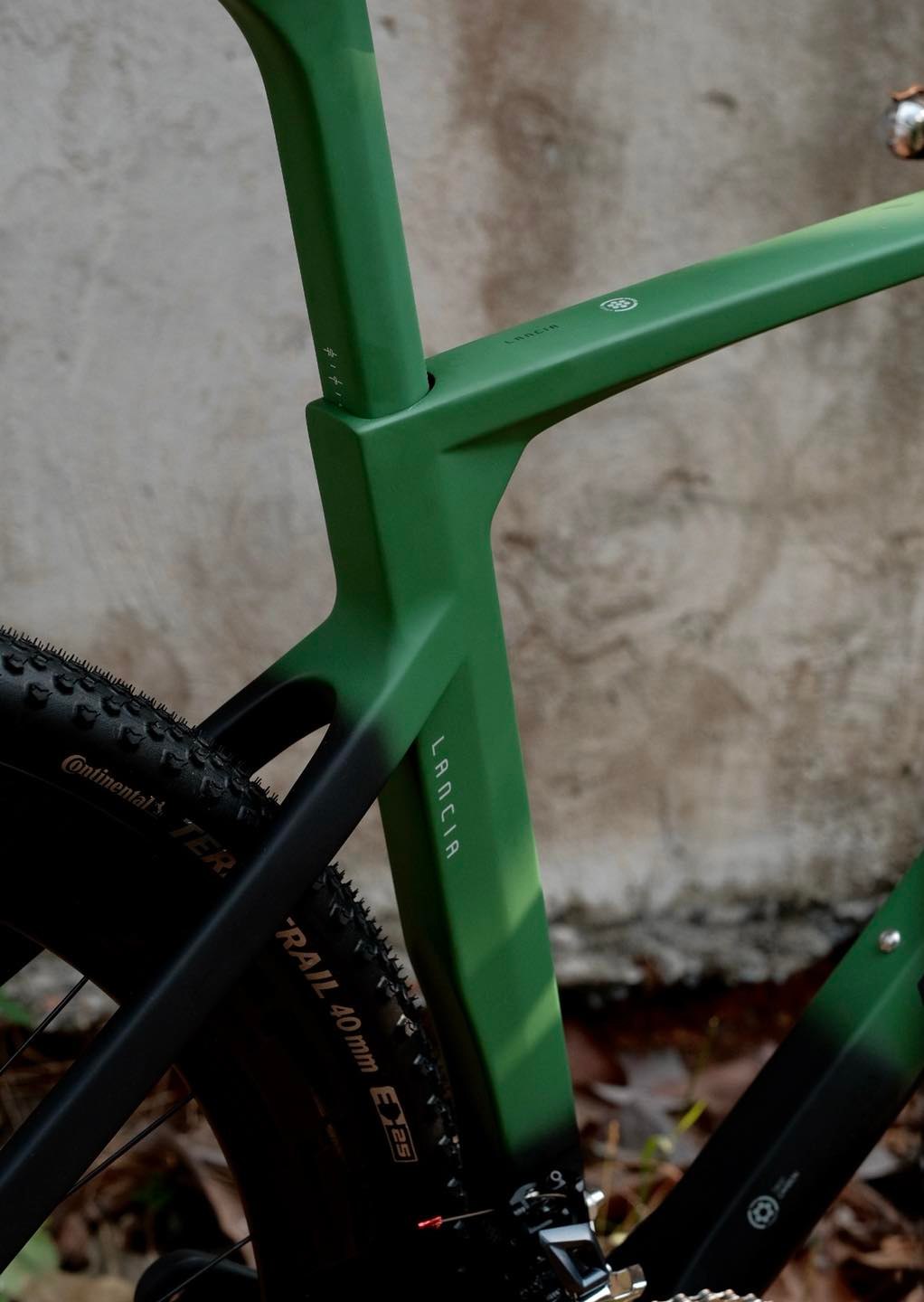 จักรยานเสือหมอบกราเวลไบค์ JAVA LANCIA Gravel Bike Shimano Ultegra Disc R8020 22sp ตัวเฟรมทรง All Around 2022