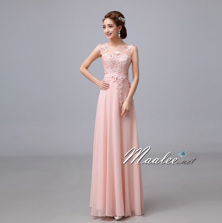 พร้อมเช่า ชุดราตรียาว สีชมพู แบบเรียบหรู แต่งลูกไม้เซาะดอก ปักลูกปัดมุก