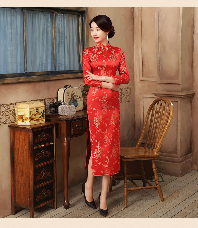 Preorder กี่เพ้า ผ้าไหมจีน สีแดง แขนยาว ลายมังกร ตัดเย็บอย่างดี