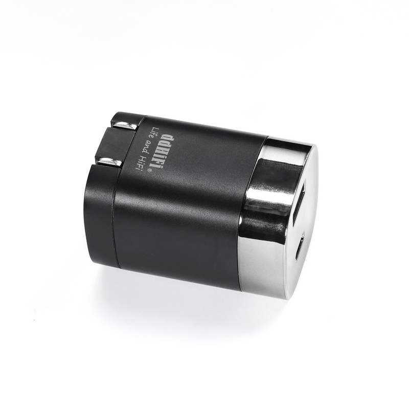 DD JT-P18 หัวชาร์จไว รองรับ PSS 33W, PD 30W จอแสดงกำลังไฟแบบ Realtime ขาพับเก็บได้