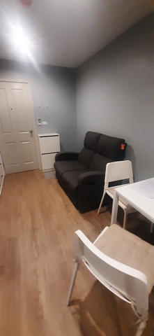 ให้เช่า ไฮ แจ้งวัฒนะ 19 ตึก A 28 ตร.ม.เฟอร์ครบ มีเครื่องซักผ้า ใกล้รถไฟฟ้า ใกล้เซ็นทรัล