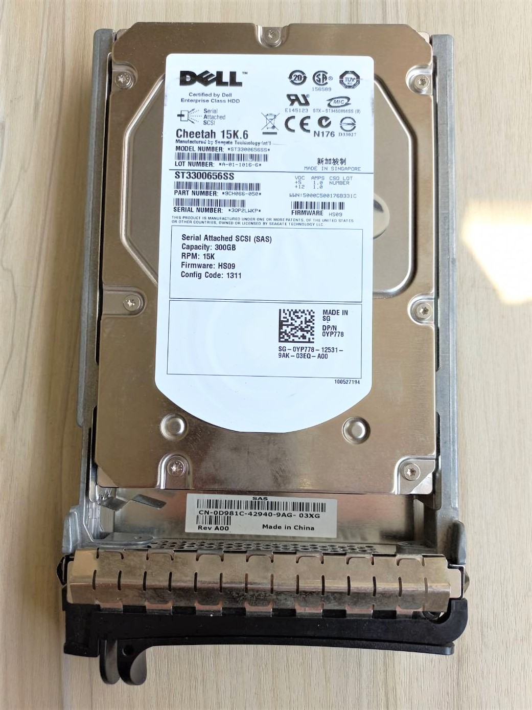 0YP778, YP778, ST3300656SS Dell 300-GB 6G 15K 3.5 SAS wF238F
