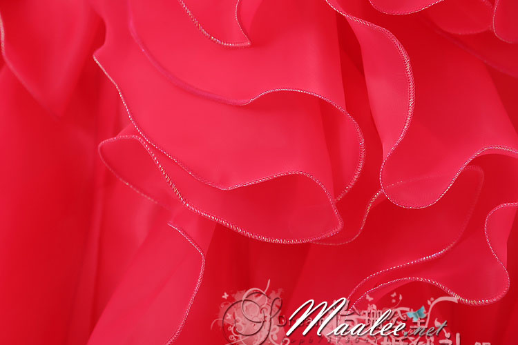 พร้อมเช่า ชุดแฟนซี ชุดราตรียาว ไหล่เฉียง สีชมพู กระโปรงระบายย้วย แต่งดอกไม้