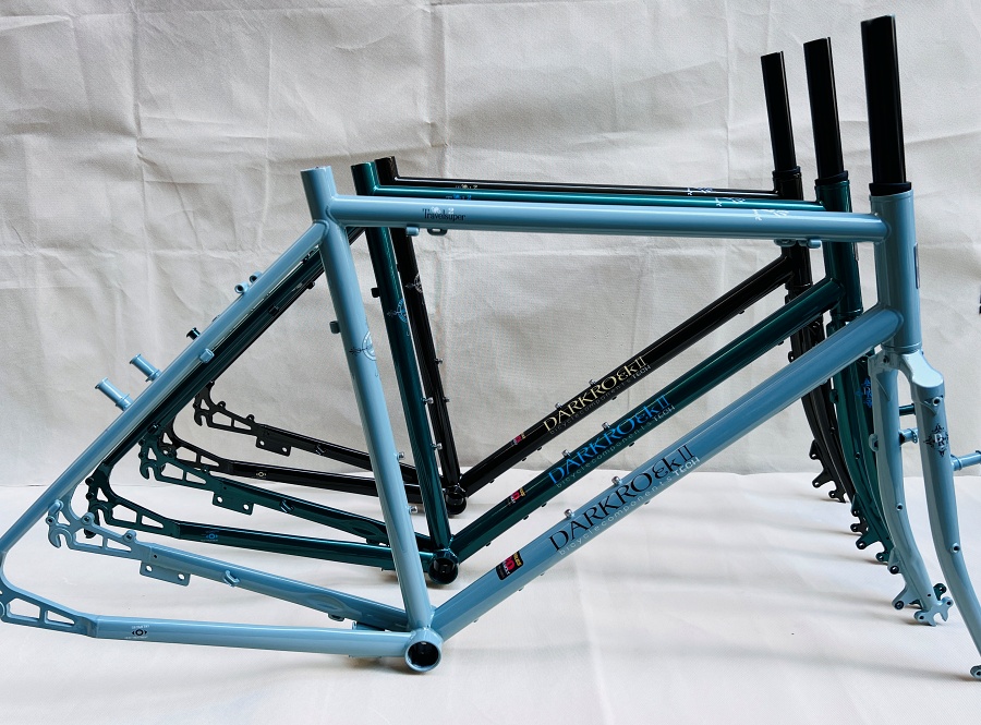 จักรยานทัวร์ริ่ง DARKROCK Super Travel Long-distance Wagon (M3100) ALIVIO 3*9 วงล้อ 26 นิ้ว เฟรม Reynolds 520 วีเบรค