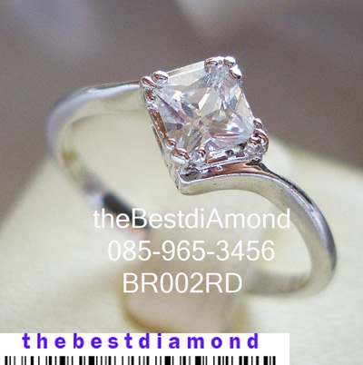 BR002RD=== แหวนเพชรCZ สี่เหลี่ยม(Emerald Cut) เรียบ หรู ดูดี ไม่เวอร์ ใส่ติดนิ้วได้สวยน่ารักค่ะ