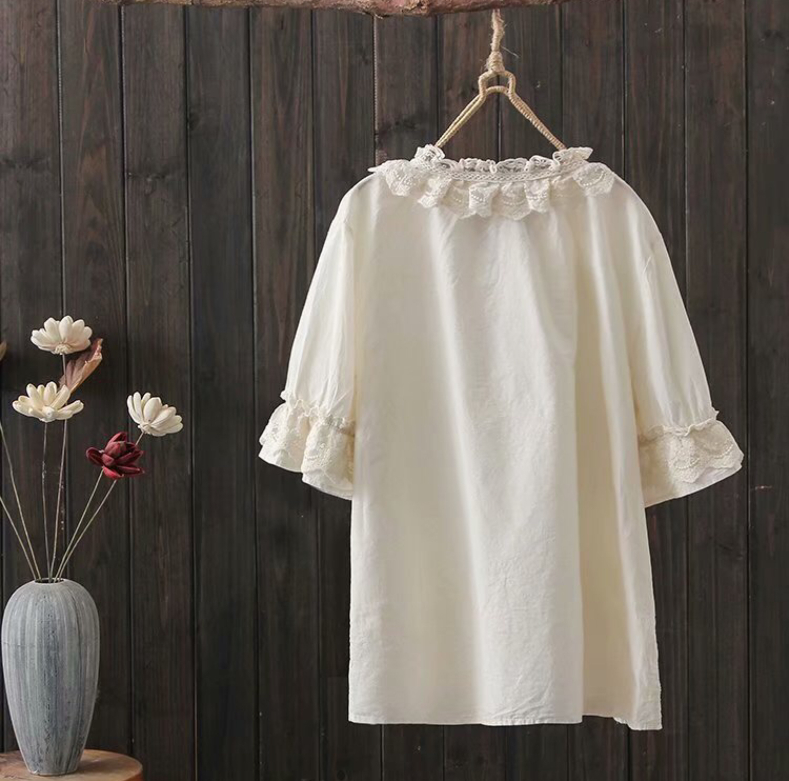 เสื้อผ้าฝ้ายลายปักแต่งระบายลูกไม้