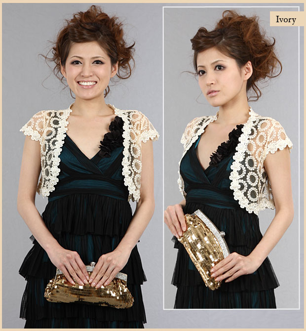 เสื้อคลุมชุดราตรีลูกไม้ลายดอกไม้ สีมิ้นต์ แต่งเกสรมุกสวยหรู