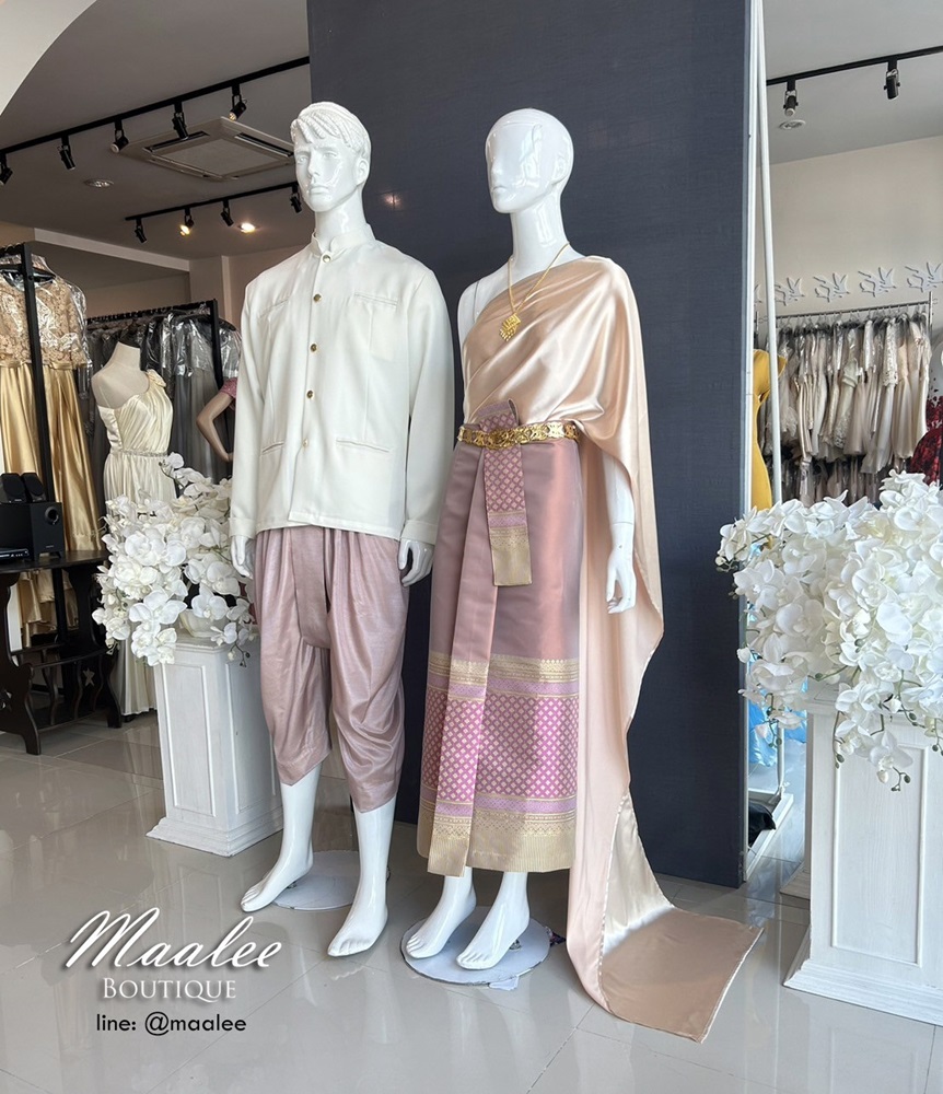 เช่า ชุดไทย ชุดเพื่อนเจ้าสาว ชุดไทยผ้าซิ่นสีเทาส้ม สไบเรียบสีแชมเปญ