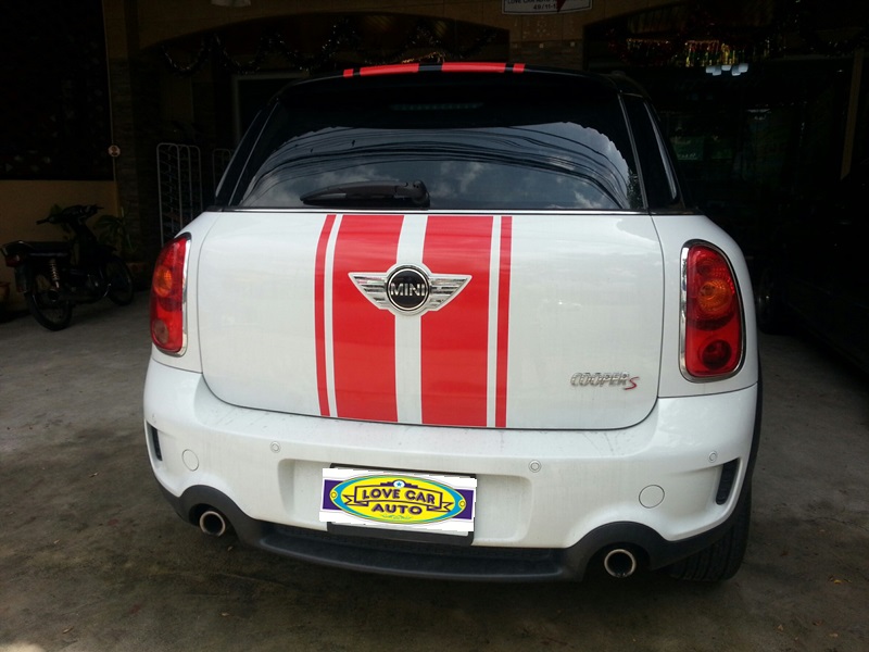 ขายพรมปูพื้นรถยนต์เข้ารูป Mini Cooper Contryman ไวนิลสีแดงขอบแดง