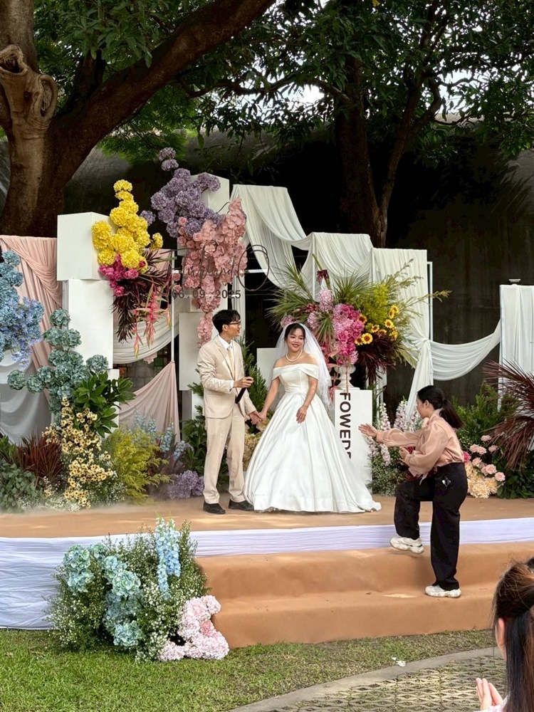 พร้อมเช่า ชุดสูทชาย สูทเพื่อนเจ้าบ่าว สีครีม เบจ Beige Brown (ไม่มีกั๊ก)