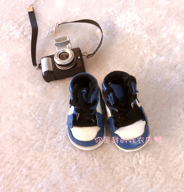 รองเท้าไนกี้ สำหรับตุ๊กตา 20 cm. ดำ