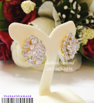 BE826+++ต่างหูHiso คุณนายสุดๆๆ ใส่แล้ว สวย เริ่ด แบบจากร้านเพชร งานสวย เรียบร้อย ดีไซน์สวยเก๋ หรูหรา เพชรวิ๊งๆระยิบระยับเลยค่ะ