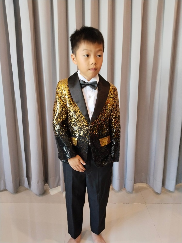 พร้อมเช่า ชุดสูทเด็กชาย สีทูโทน งานกลิตเตอร์แน่นๆ หรูหรา **พร้อมเช่าไซส์ 120,130,140,150**