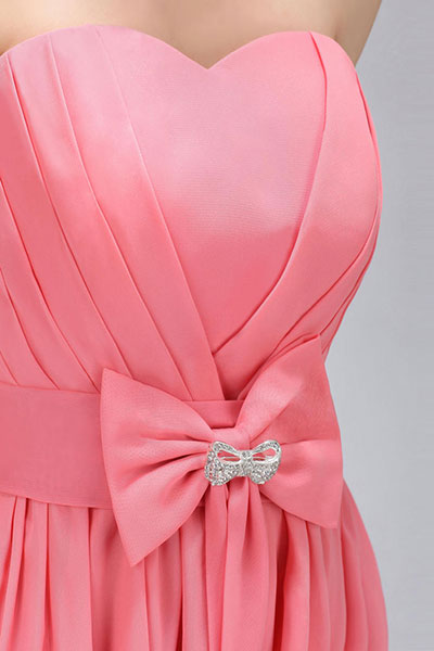 พร้อมส่ง ชุดราตรีสั้น เกาะอก สีเหลืองอ่อน อกจับจีบรูปตัววี คอเว้า Sweet Heart แต่งโบว์ที่เอวพร้อมเข็มกลัดหรู