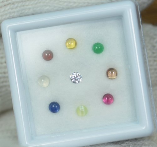 พลอยมณีนพเก้าถูกต้องตามตำรา 2.5 มิล