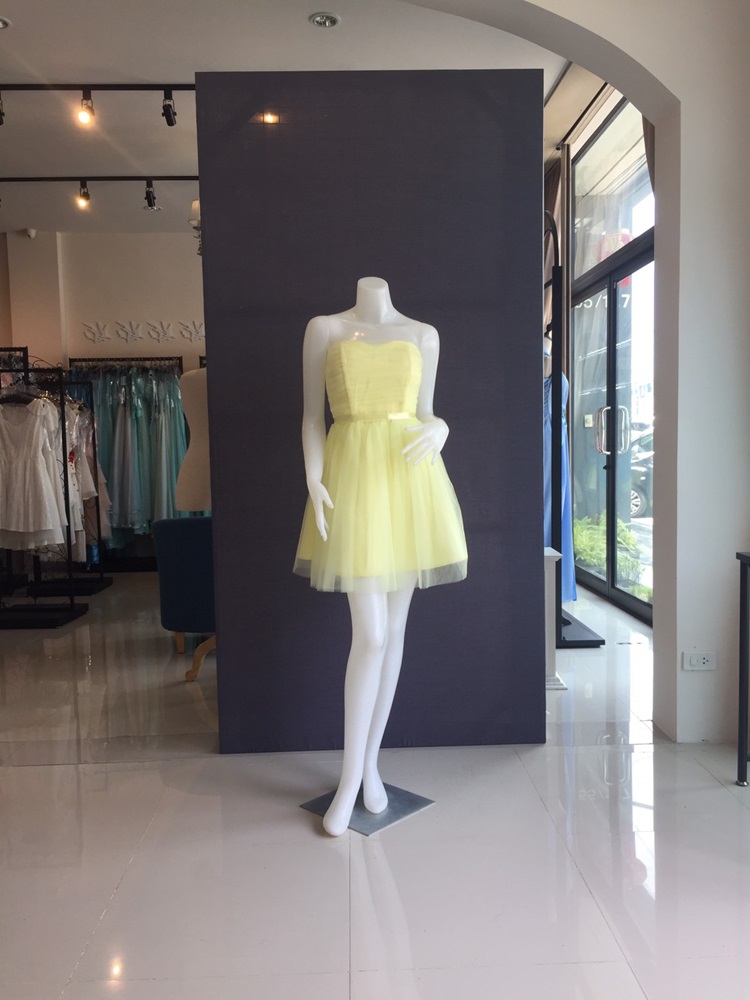 พร้อมส่ง ชุดราตรีสั้น เพื่อนเจ้าสาว แบบ A ผ้าแยกชิ้น ใส่แบบเกาะอก หรือ ปิดไหล่ก็ได้ สีเหลือง (จับสม๊อกด้านหลัง)