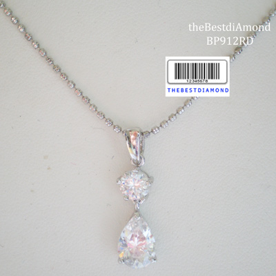 BP912RD === จี้งามๆใช้เพชรCZ กลม ผสมกับหยดน้ำ สวยมากๆ เรียบหรู ดูดี ใส่เล่น ใส่ทำงาน หรือ ใส่ออกงานก็ได้ค่ะ