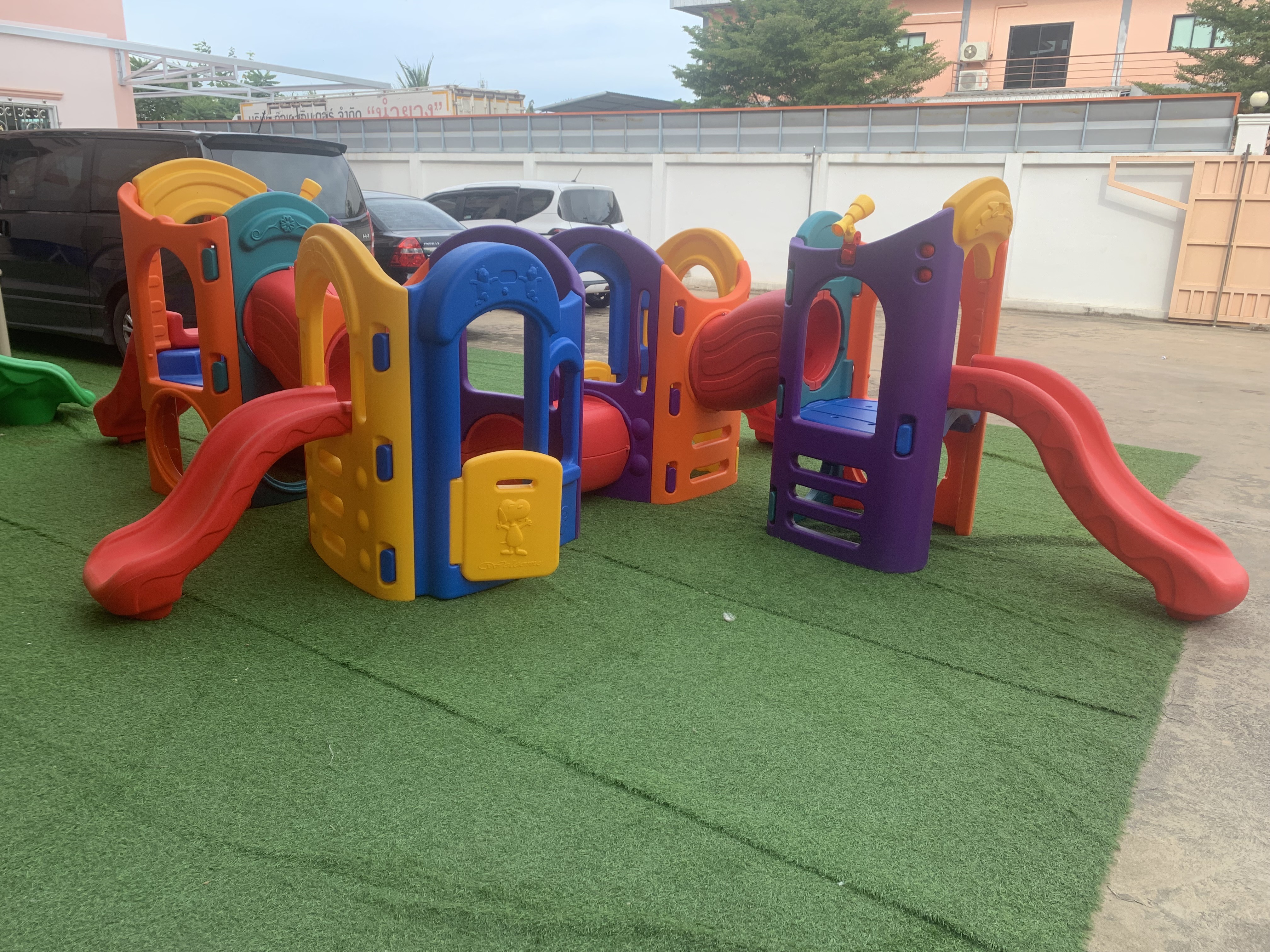 ปราสาทกระดานลื่น-4-ป้อม