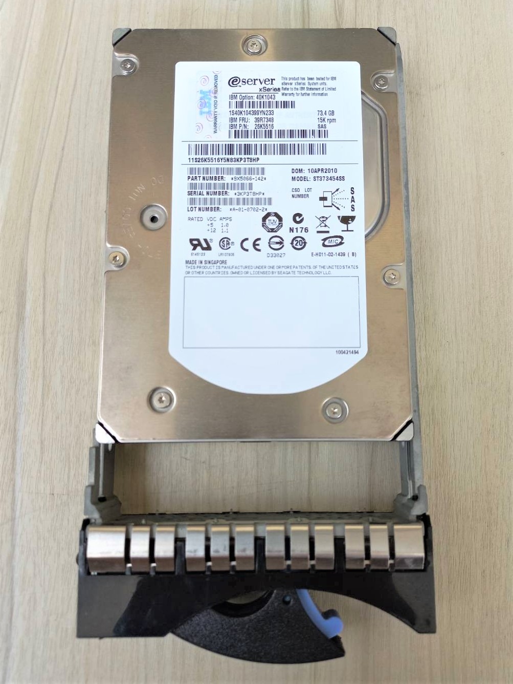 26K5516 IBM 73GB 15K rpm 3.5inch SAS Server Hard Disk Drive.