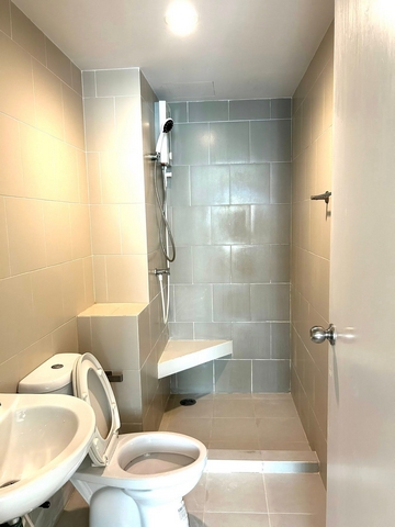 ให้เช่าคอนโด เดอะ คิทท์ พลัส พหลโยธิน-คูคต ตึกB 28 ตรม.เฟอร์ครบ มีเครื่องซักผ้า ใกล้รถไฟฟ้าคูคต