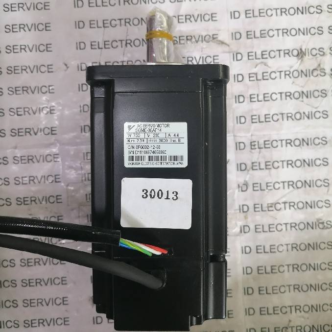 SGME-08AF14 SERVO MOTOR " YASKAWA "